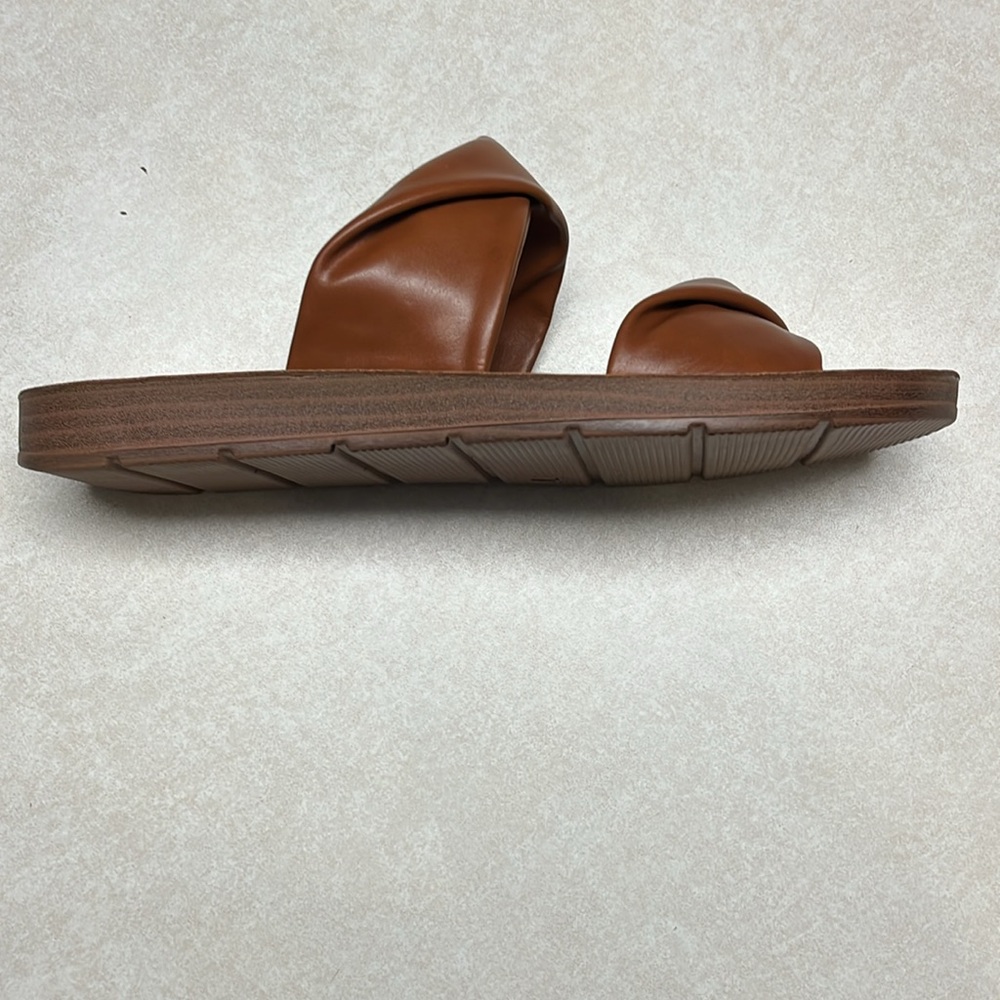 Women's Brown Slide Sandals - Picture 5 of 5